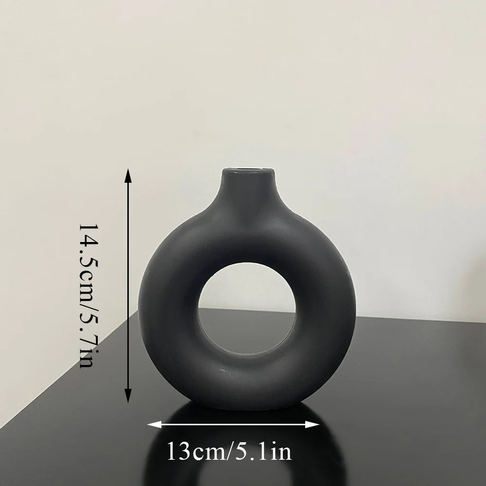 Black Circle Flower Vase