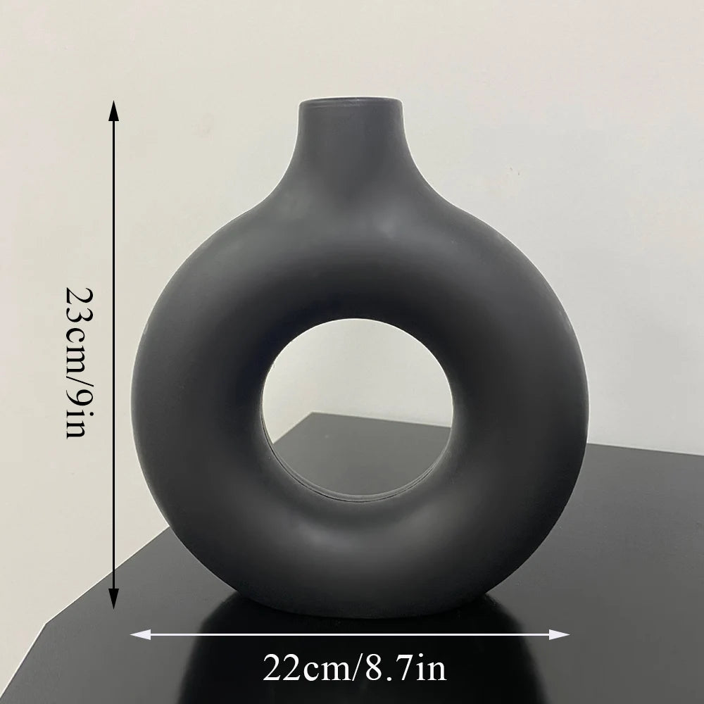 Black Circle Flower Vase