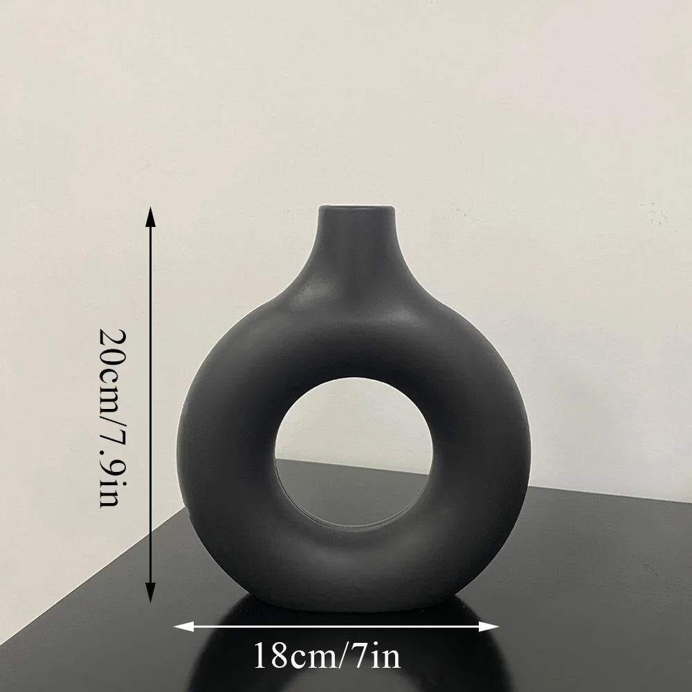 Black Circle Flower Vase